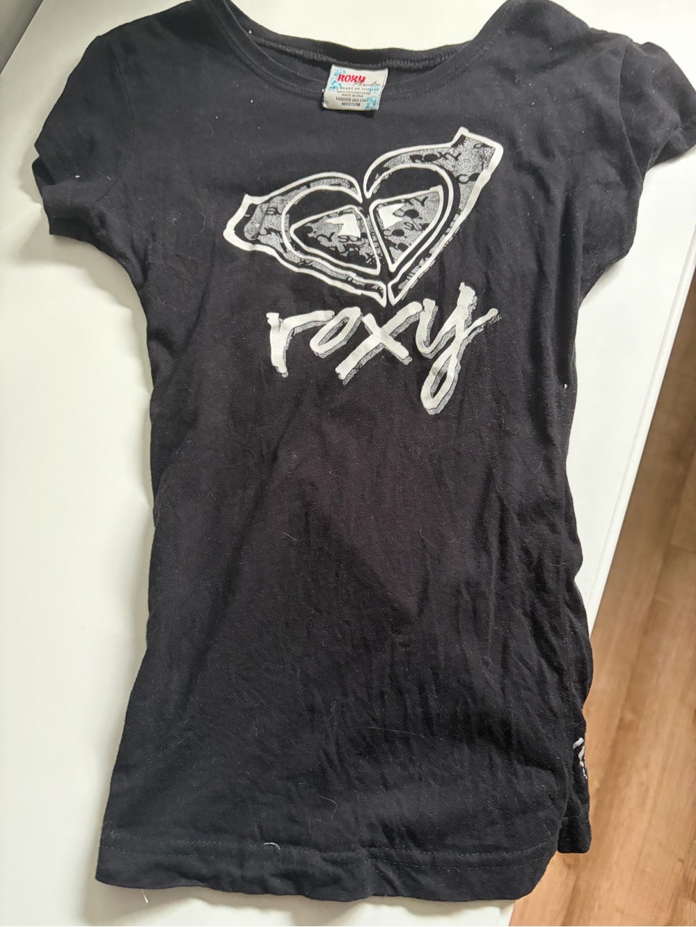 Roxy Black Tee with White & Teal Label
